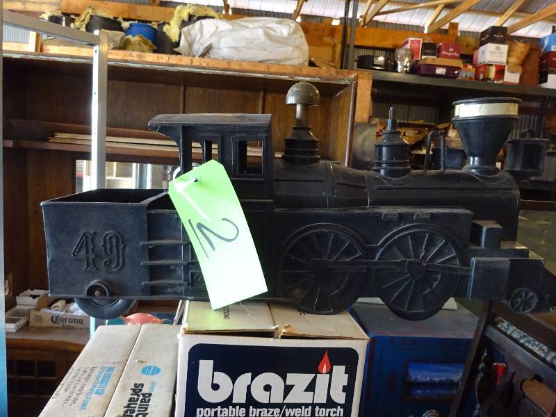 lot 2 image: Large Toy Train Engine