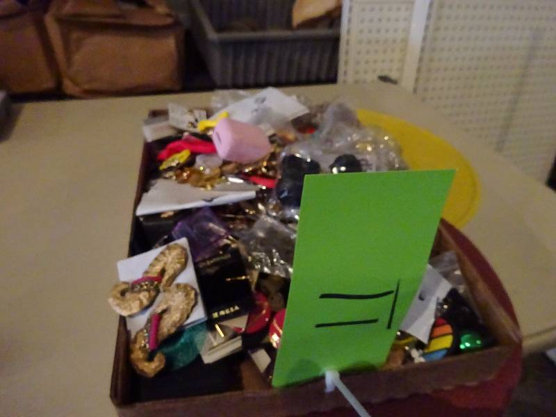 lot 11 image: Flat of New Costume Jewelry and KnickKnacks