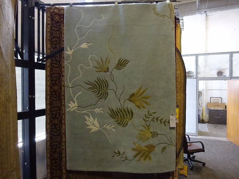 lot 306 image: China Blue