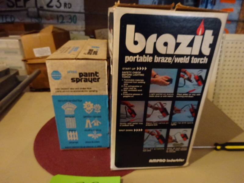 lot 28 image: Brazit and Paint Sprayer