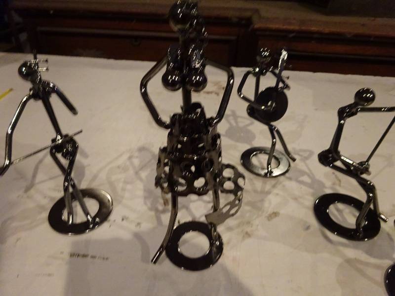 lot 102 image: 31 Metal, Musical Sculptures