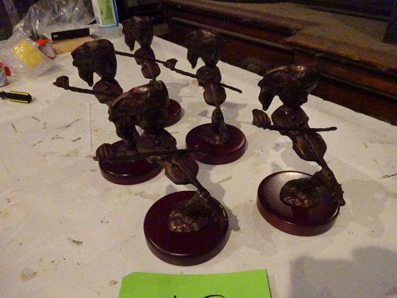 lot 109 image: (5) Modern Art Violinists