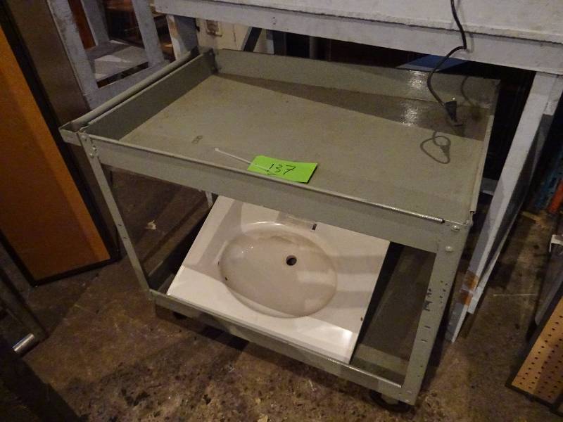 lot 137 image: Heavy Duty Steel Shop Cart