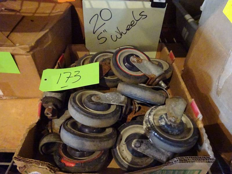lot 173 image: 20 5 Wheels