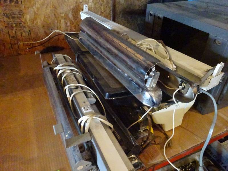 lot 181 image: Old Chrome Light Fixtures, Others