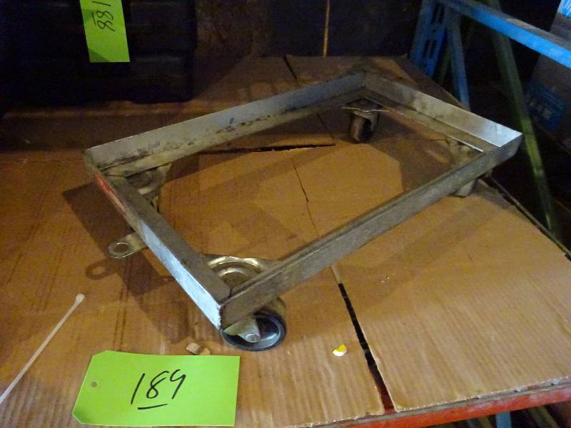 lot 189 image: Metal Dolly