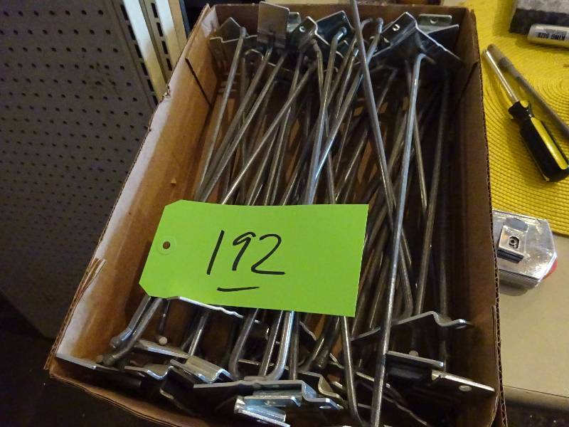 lot 192 image: 12 Slatwall Hooks