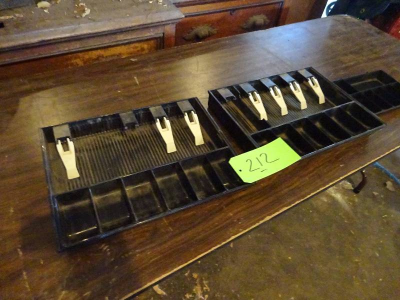 lot 212 image: Cash Drawer Inserts