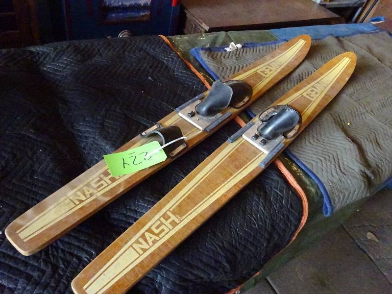 lot 224 image: Nash Gemini Water Skis