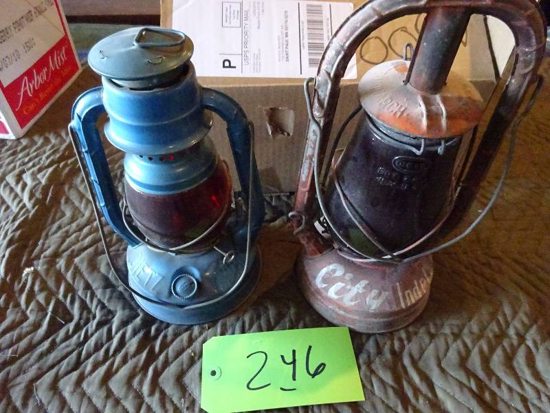 lot 246 image: Pair Red Glass Lanterns