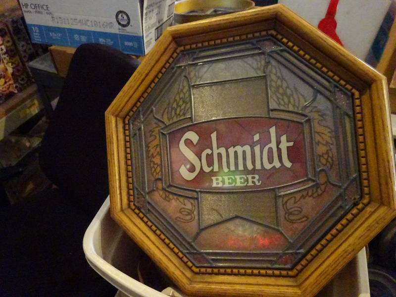 lot 300 image: Beer Signs