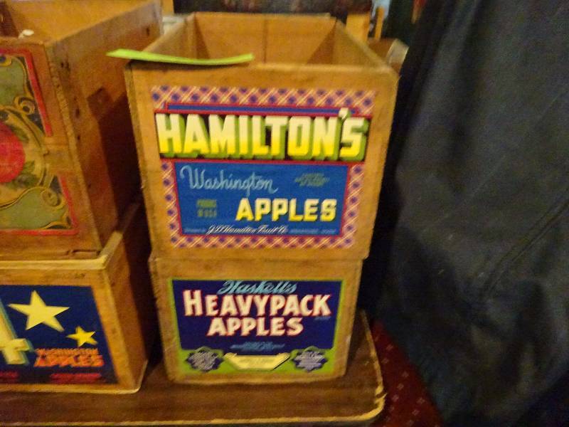 lot 313 image: 2 Crates