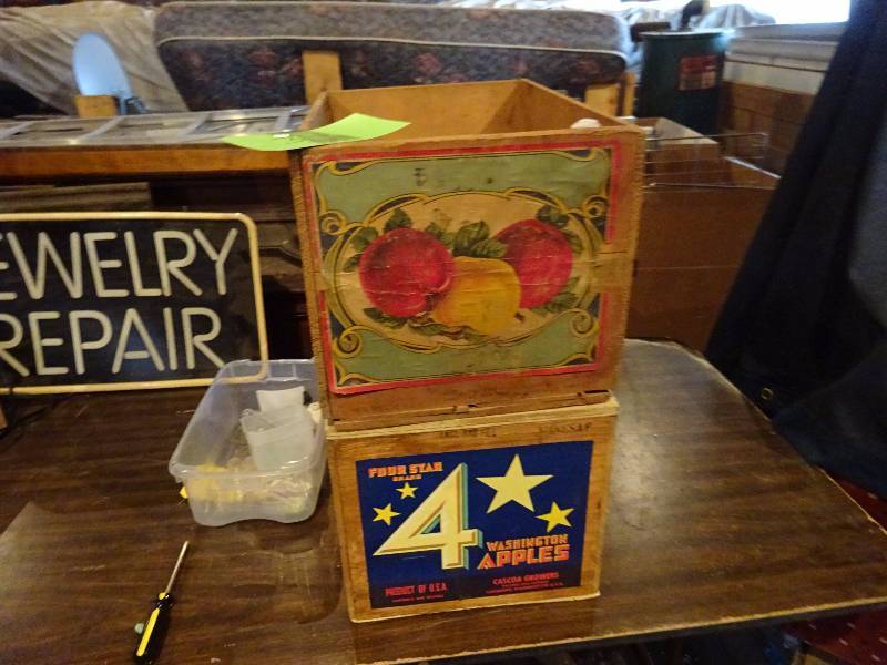 lot 314 image: 2 Crates