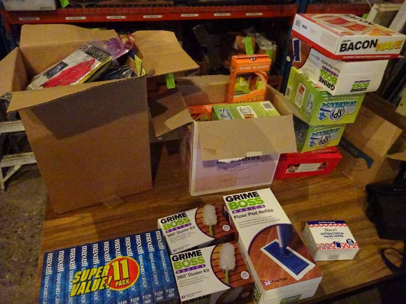 lot 334 image: All Kinds of Stuff