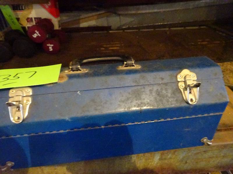 lot 357 image: Trool Box wTools