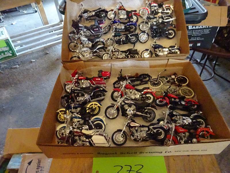 lot 373 image: Collection of Harleys