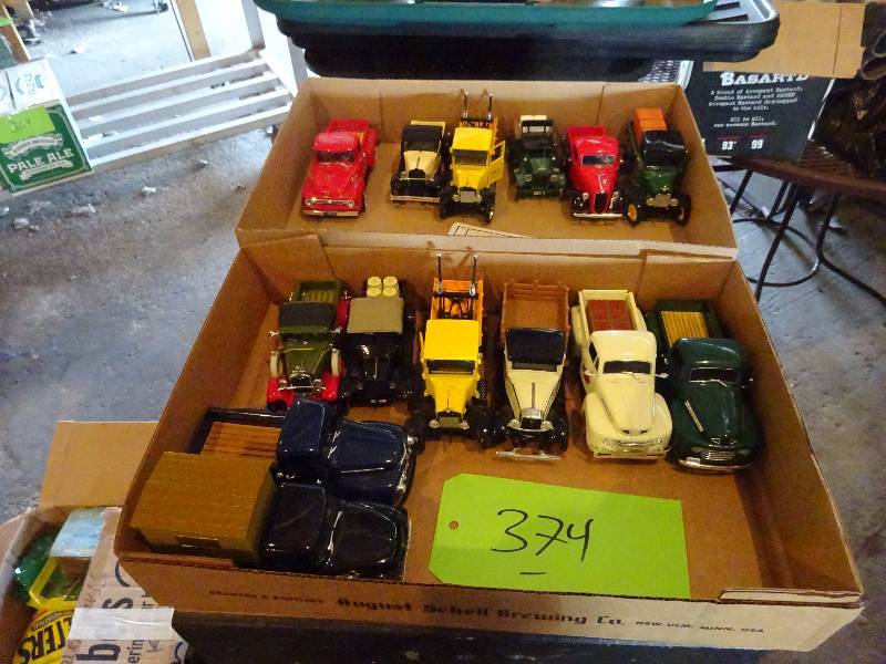 lot 374 image: Ford Trucks