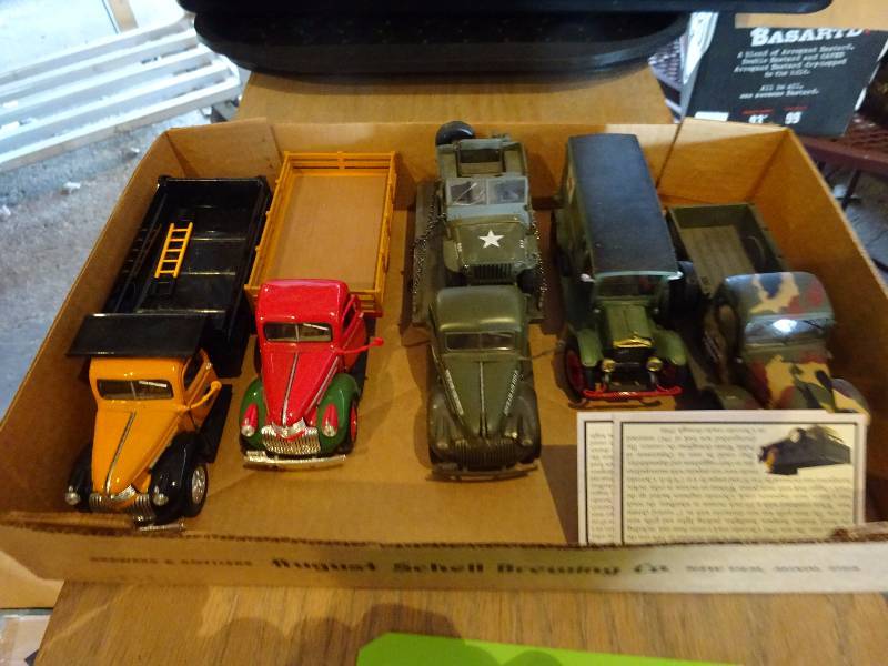 lot 377 image: Trucks,Military
