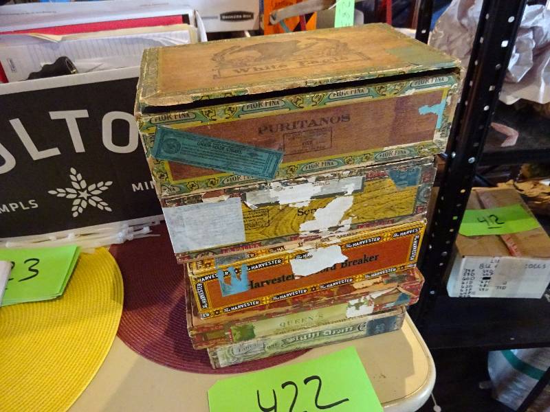 lot 422 image: Lot of Cool Old Cigar Boxes