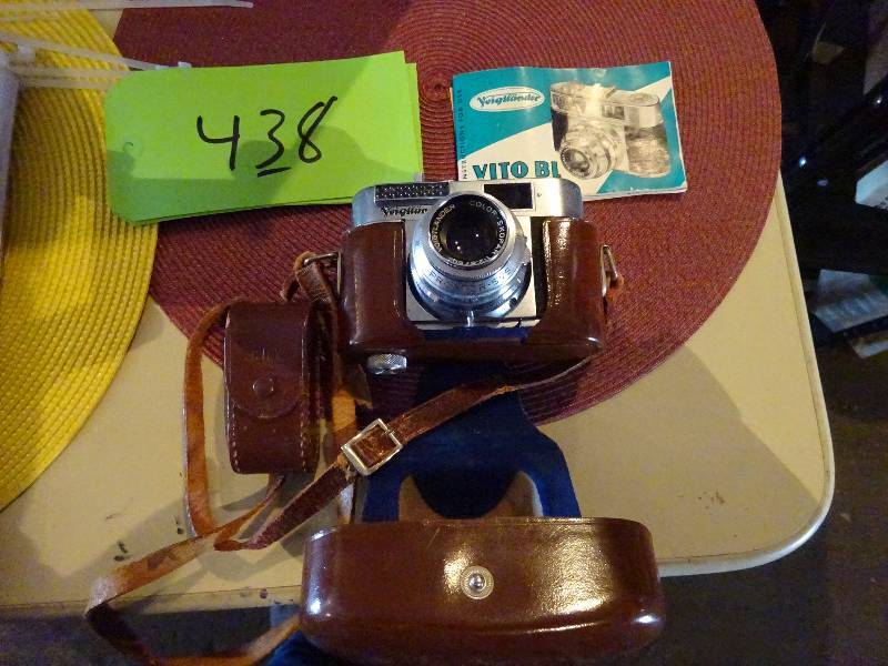 lot 438 image: German Voigtlander Camera