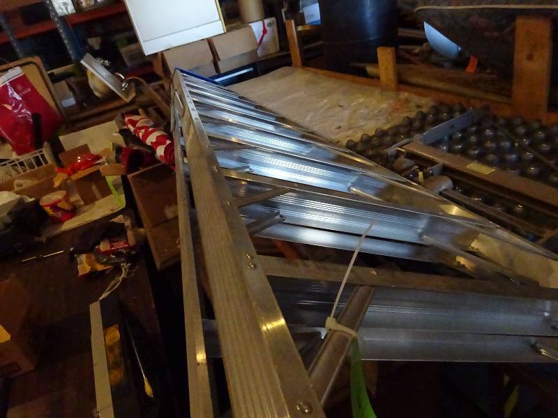 lot 445 image: Werner 10 Ladder