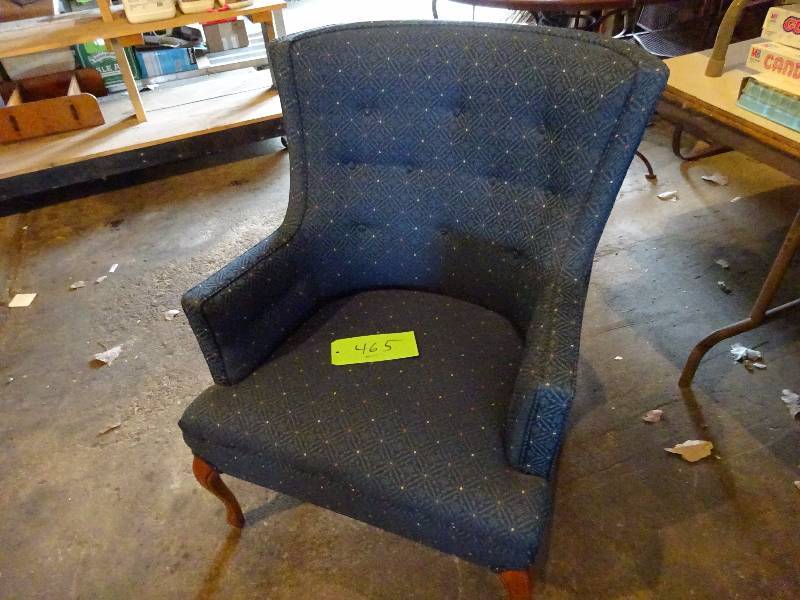 lot 465 image: 70s Barrel Chair