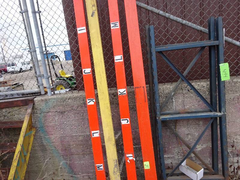 lot 494 image: One Section Medium Duty Pallet racking