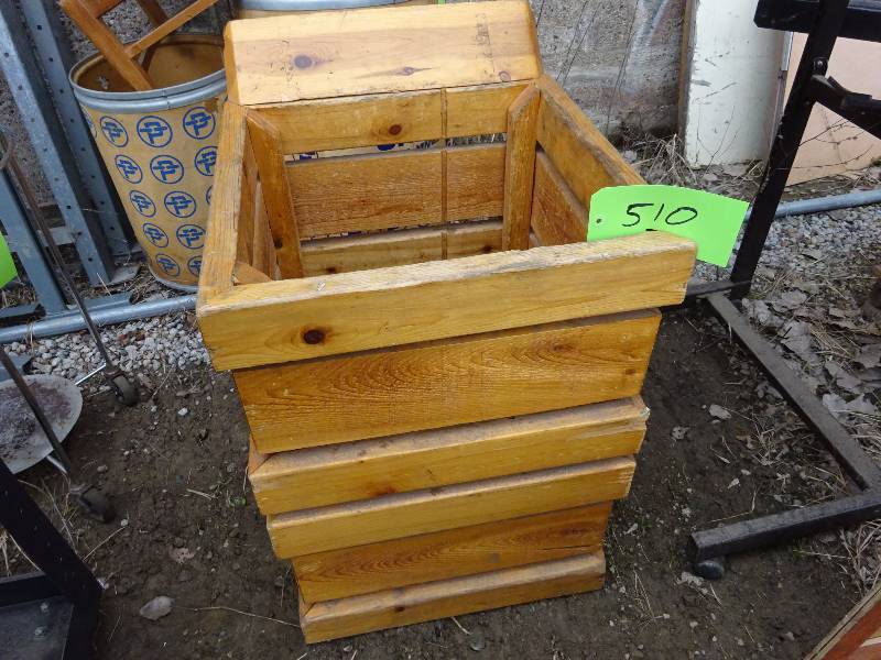 lot 510 image: Wood Bin