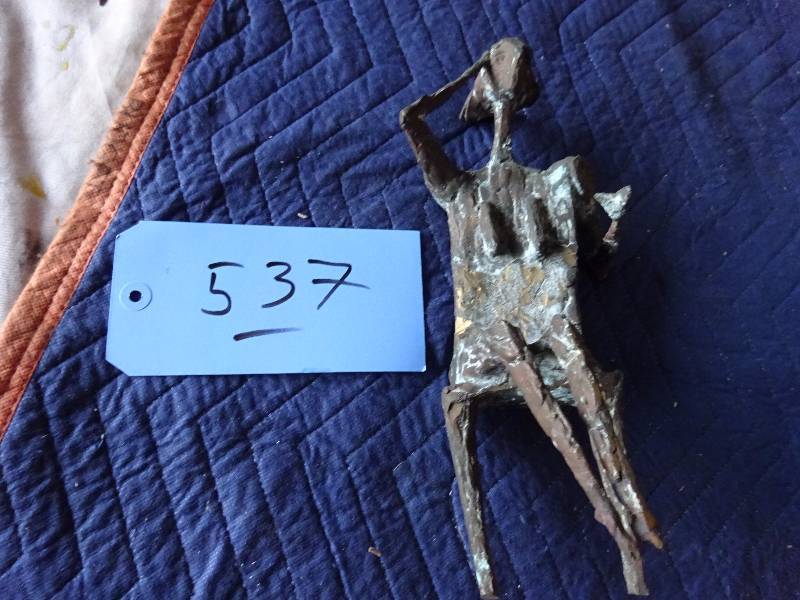 lot 537 image: Weird Brass Sculpture