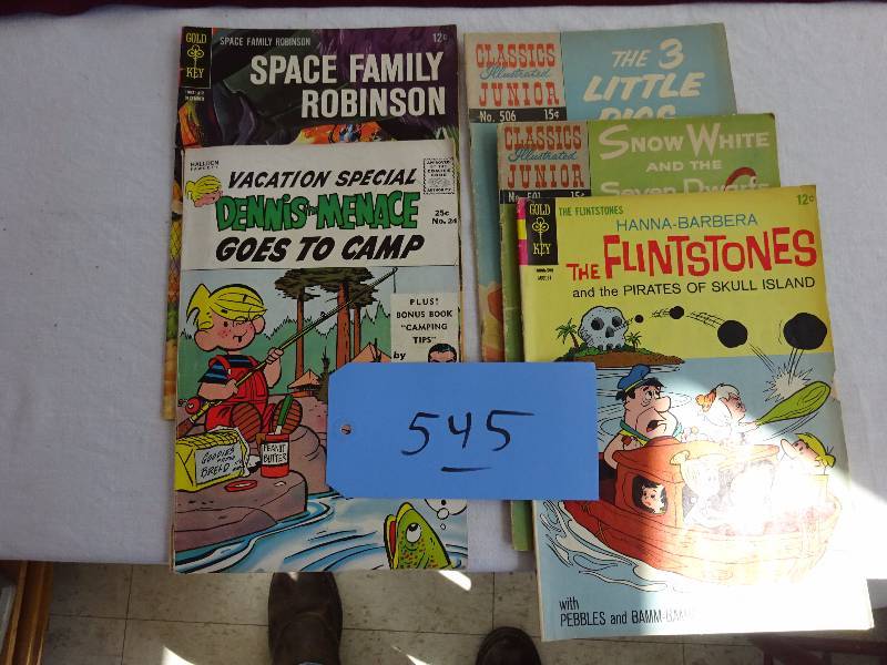 lot 545 image: 12 Cent Comics
