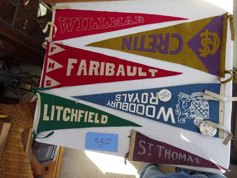 lot 550 image: Minnesota City Pennants