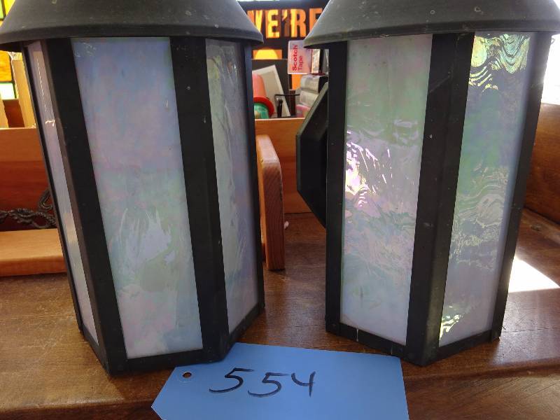 lot 554 image: Pair of Sconces
