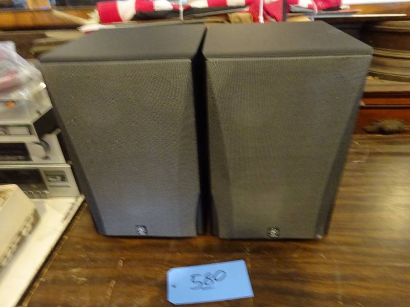 lot 580 image: Yamaha Speakers