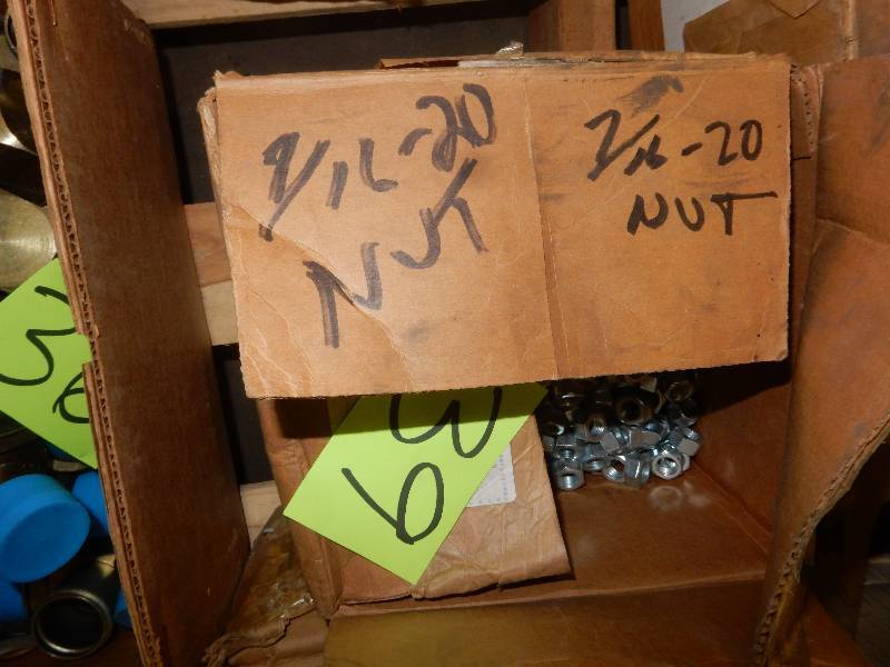 lot 39 image: 716 nuts
