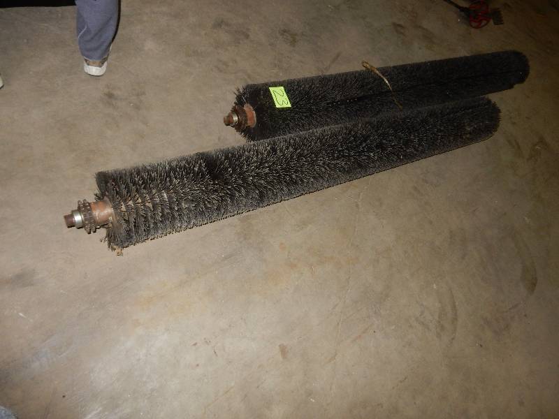 lot 23 image: 2, 9 12 ft x 10in Roller Brushes.  1, 2ft x 10 in Roller Brush