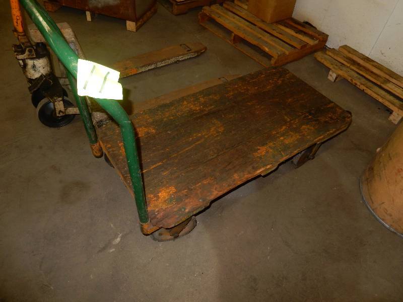 lot 11 image: Wooden Cart with handle
