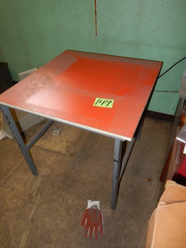 lot 148 image: 30 in x 30 in Table.. Metal Base