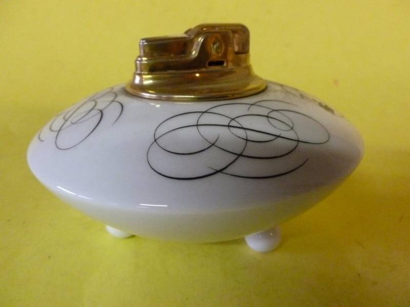 Vintage Table Lighter