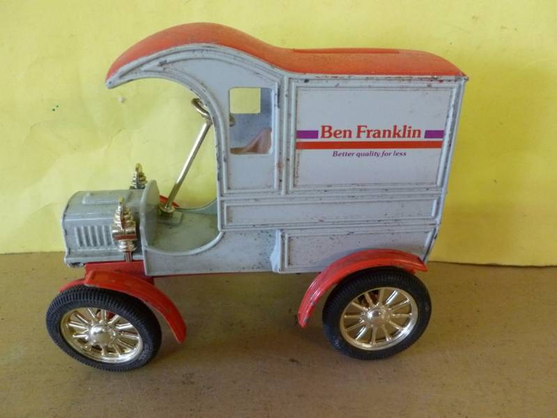 Ertl Truck Coin Bank