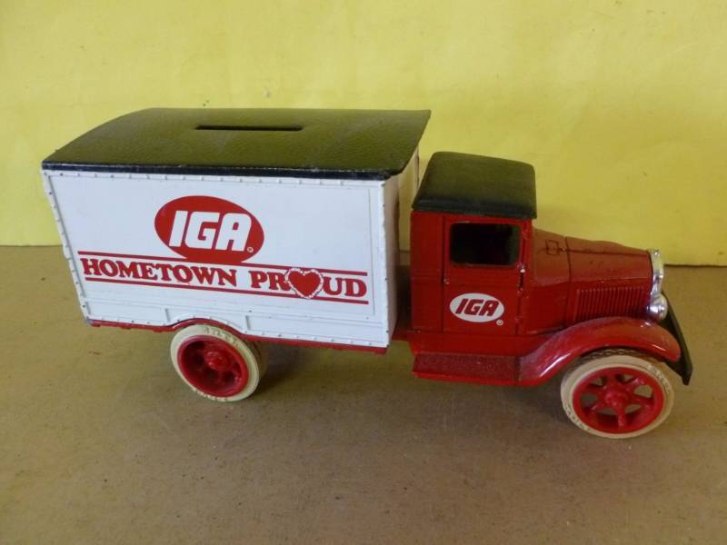 Ertl Truck Coin Bank