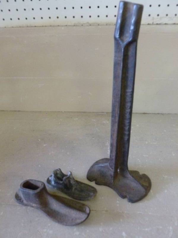 Antique Shoe Cobblers Set