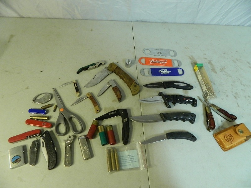 lot 8 image: Knives, Lighters, and More