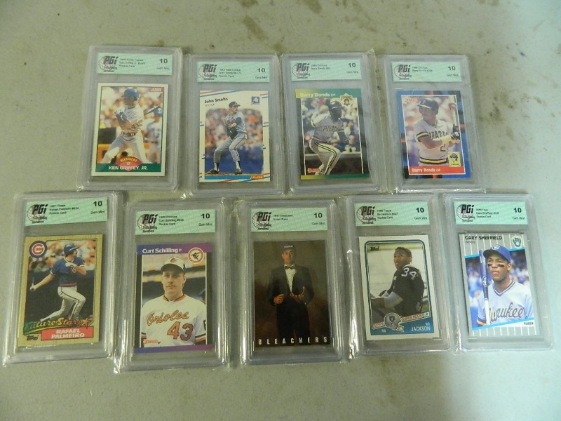 lot 36 image: 9 Baseball Collector Cards