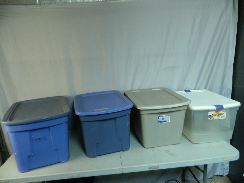 lot 68 image: 4 Totes with Lids