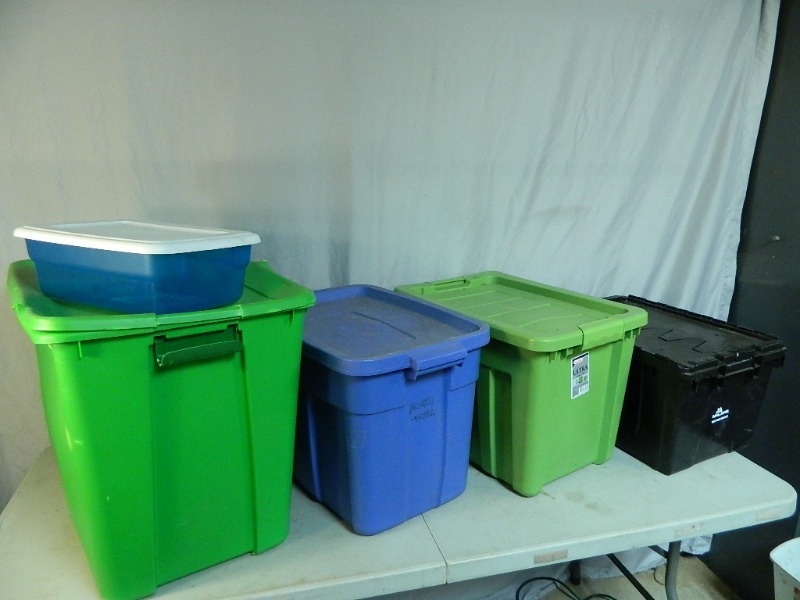 lot 96 image: 5 Totes with Lids