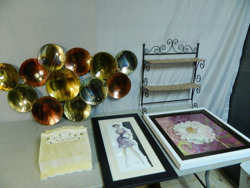 lot 108 image: Framed Pieces and Wall Art