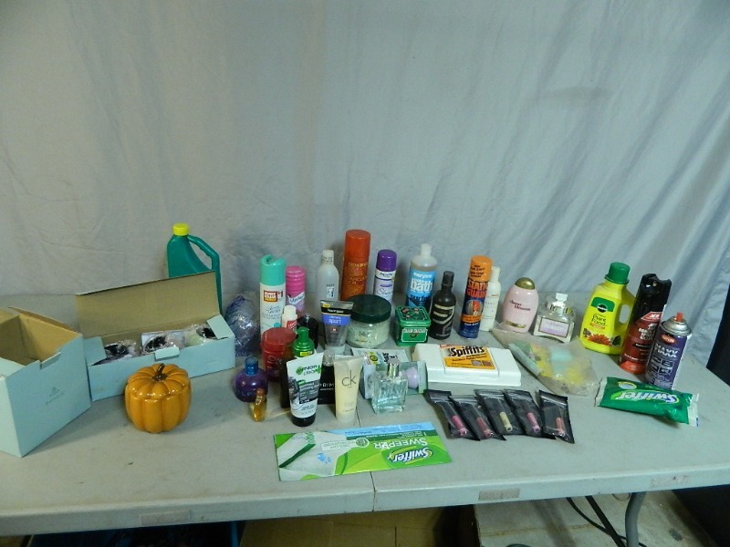 lot 113 image: Mac Makeup, Personal Products, Partylite Candles