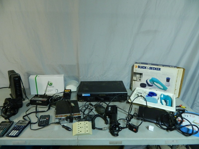 lot 119 image: Assorted Electronics