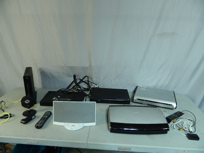 lot 122 image: Bose and Assorted Electronics