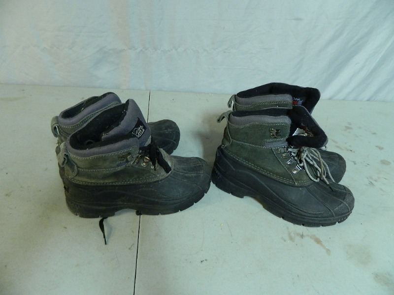 lot 126 image: 2 pair of Old Mill Boots